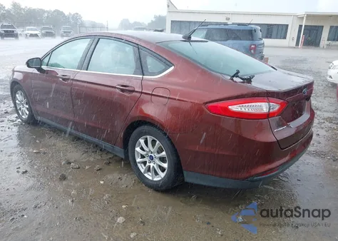 2015 Ford Fusion S z USA, uszkodzony, nr VIN 3FA6P0G78FR218422